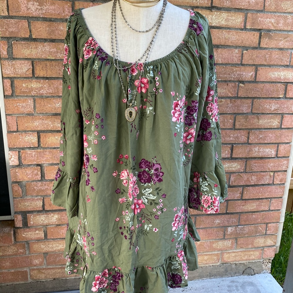 👚Pretty blouse!